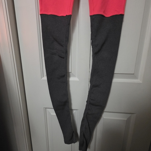 ALO Yoga Goddess Leggings Size M - Picture 3 of 9